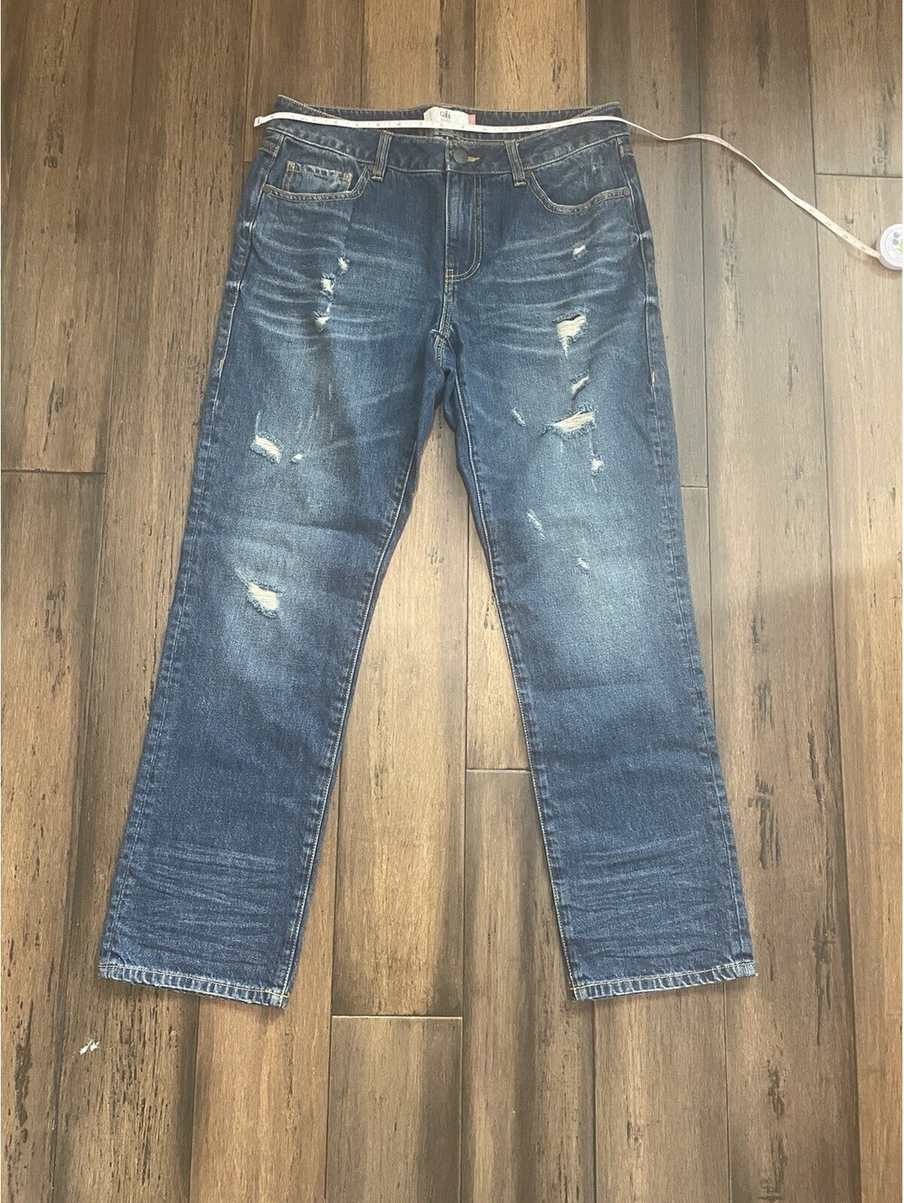Cabi 100% BF Jeans 4152 Womens Size 6 Medium Wash Distressed Boyfriend Denim
